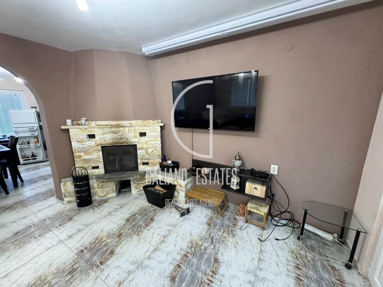 Къща в с. Драговищица - 0