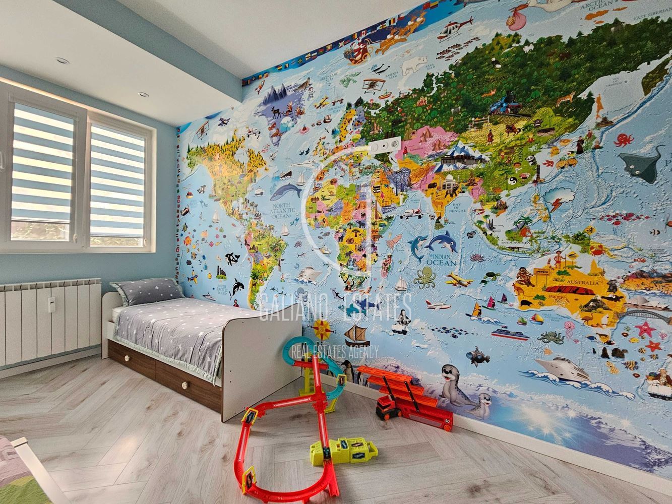 Уникален тристаен апартамент в кв. Изток - 0