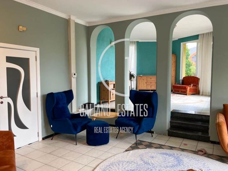 Уникална къща в гр. Банкя - 0