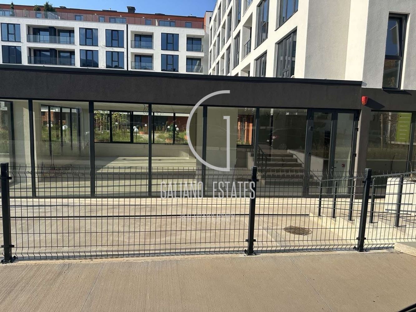 Просторно партерно помещение под наем в кв. Малинова долина - 0