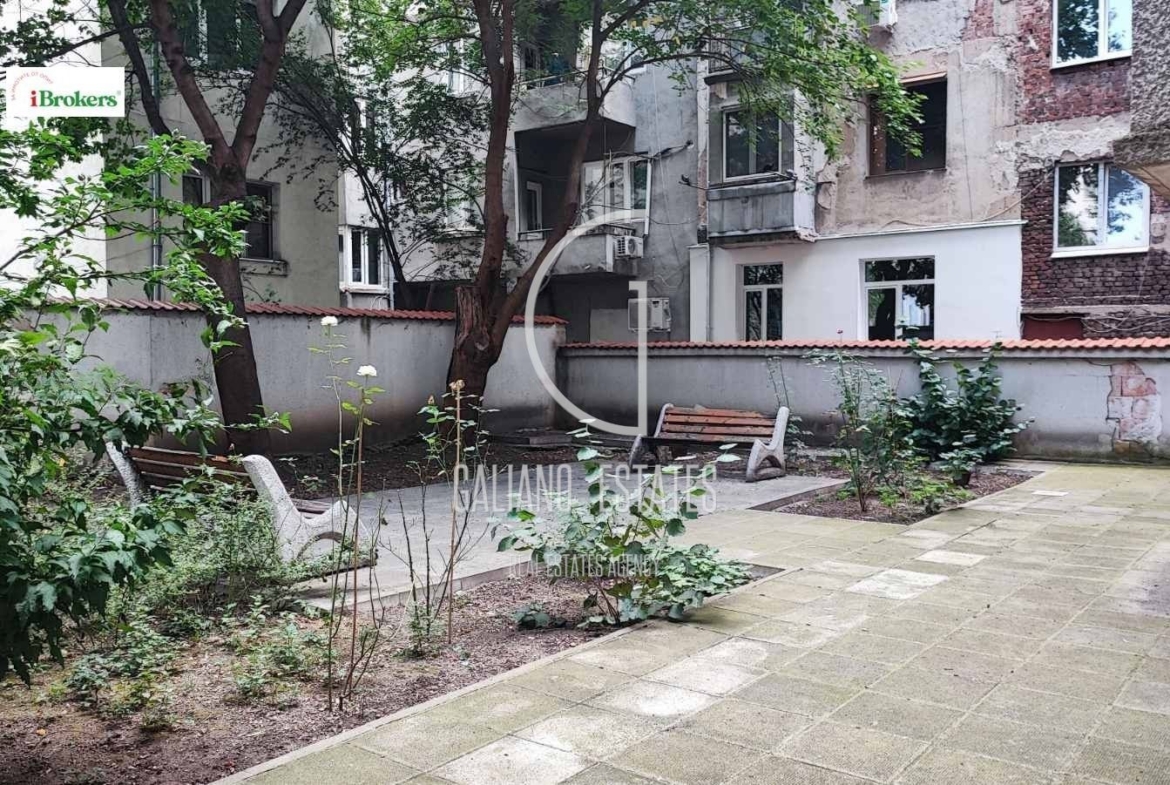 Дава под наем 3-СТАЕН град София, Център - 0