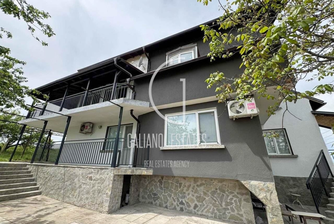 Къща в с. Драговищица - 0