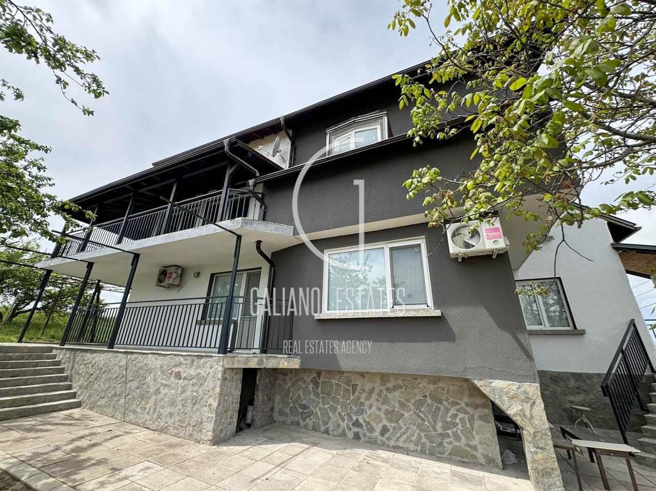 Къща в с. Драговищица - 0