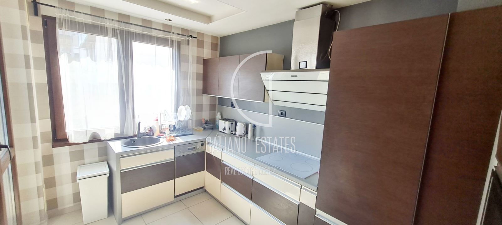 Продава тристаен апартамент град София, Стрелбище - 0