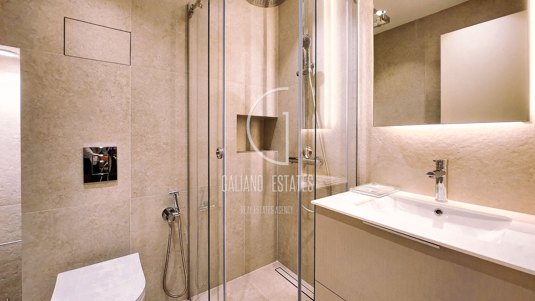 Уютен, модерен апартамент в луксозна сграда - 0