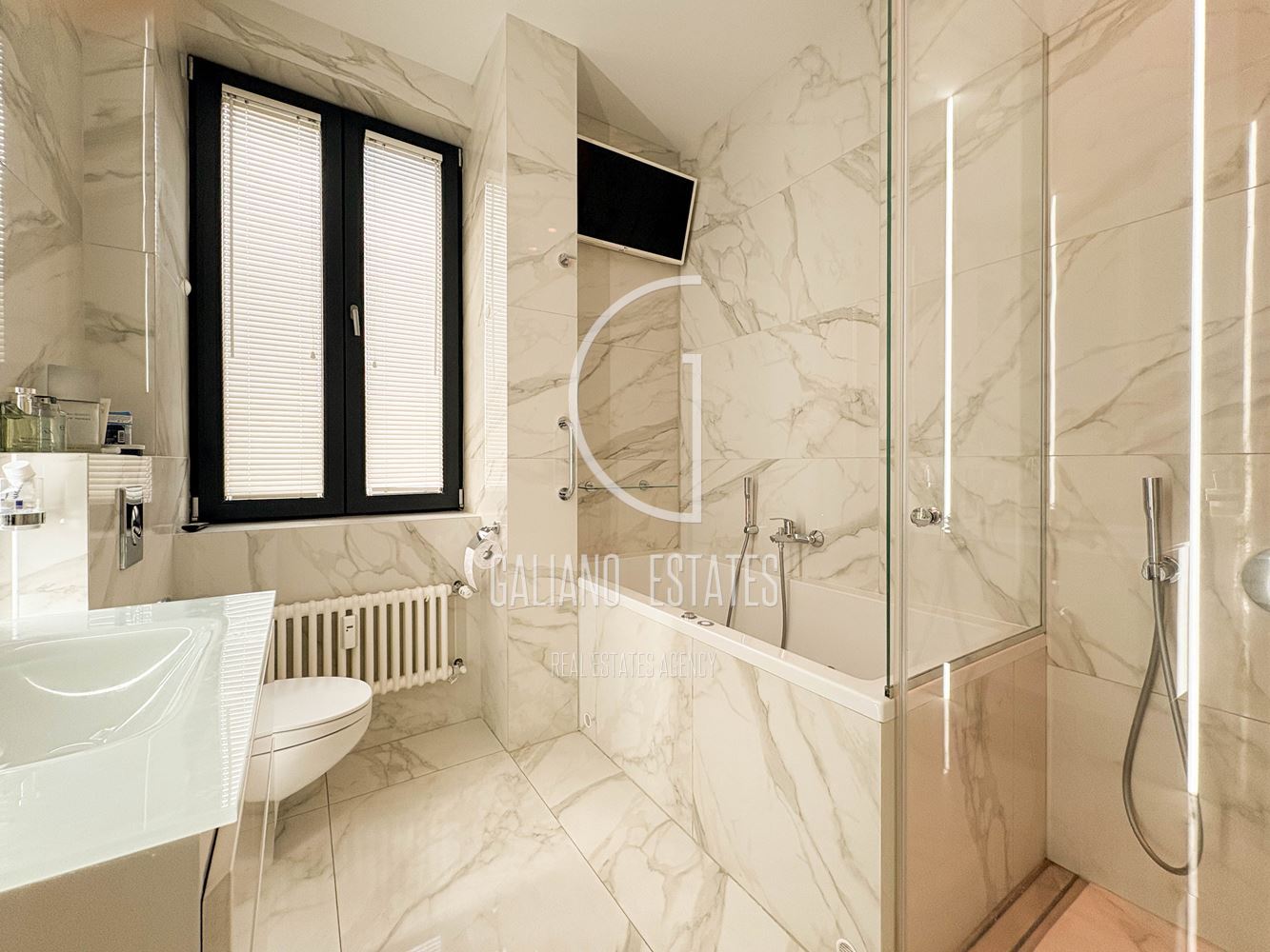 Стилен апартамент в сърцето на София - 0