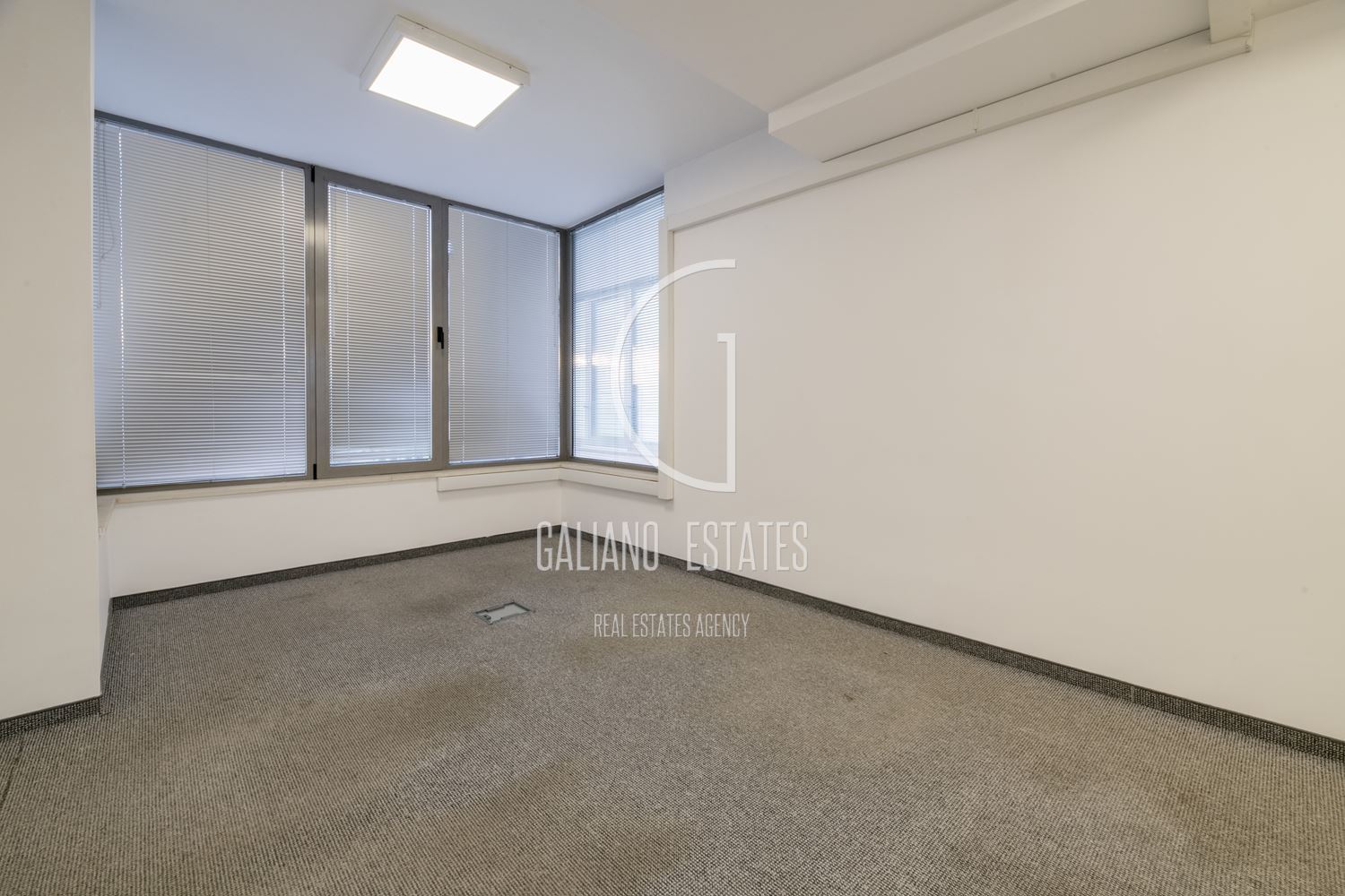 Офис в бизнес сграда до Метростанция - 0