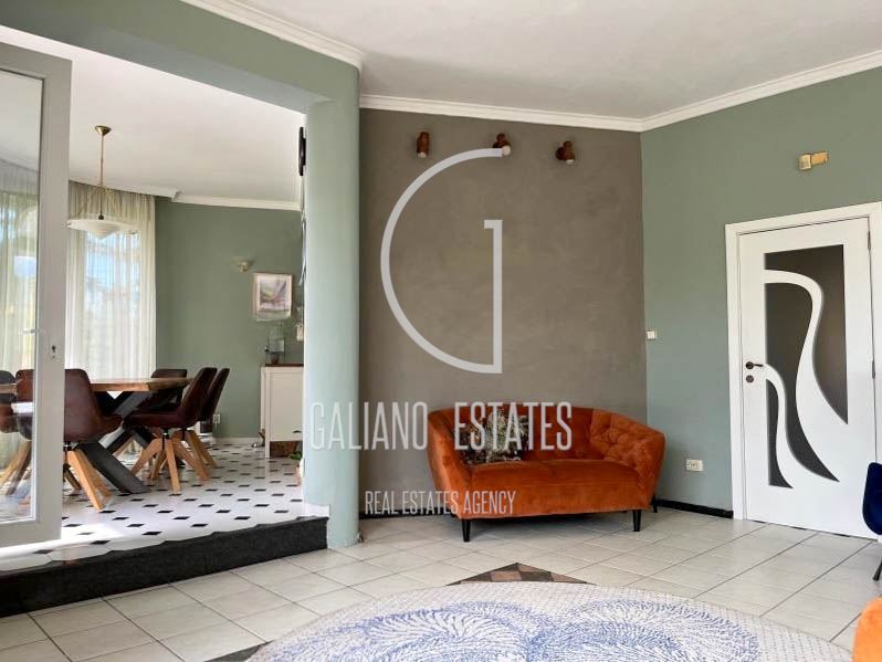 Уникална къща в гр. Банкя - 0