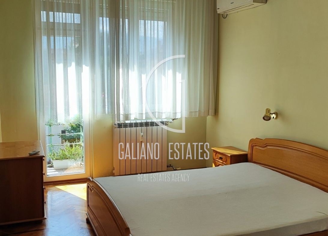 Дава под наем 3-СТАЕН град София, Център - 0