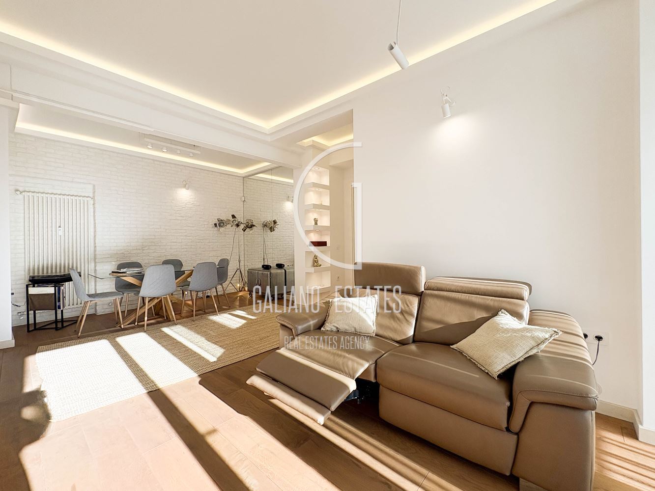 Стилен апартамент в сърцето на София - 0