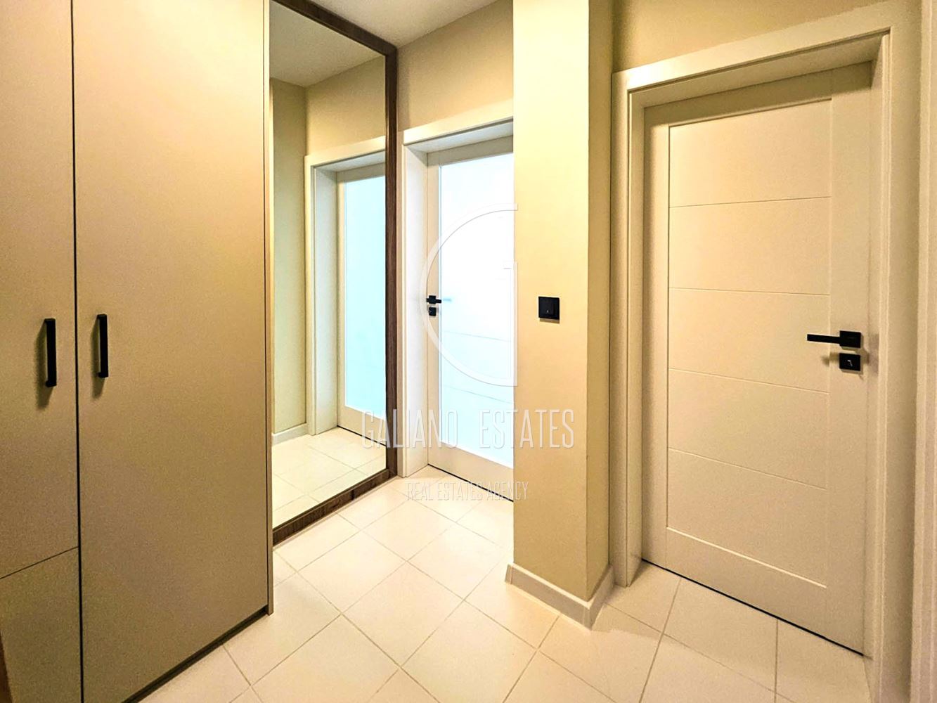 Ексклузивно! Стилен двустаен апартамент в близост до Нов български университет, кв. Овча купел 2 - 0