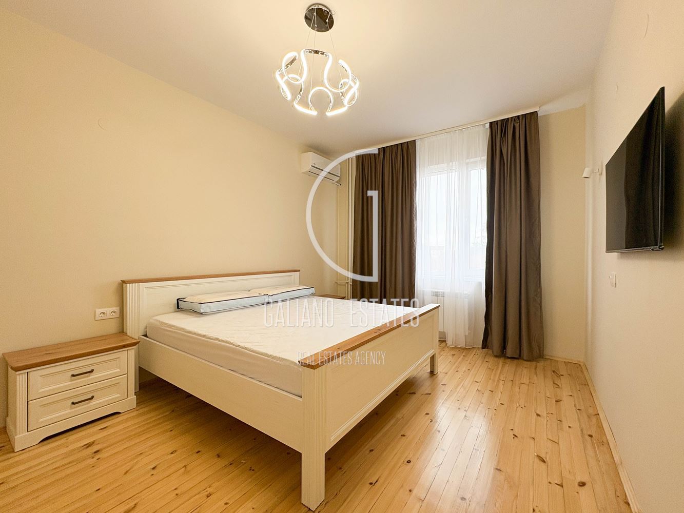 Напълно реновиран апартамент до НДК-0 Напълно реновиран апартамент до НДК - 0