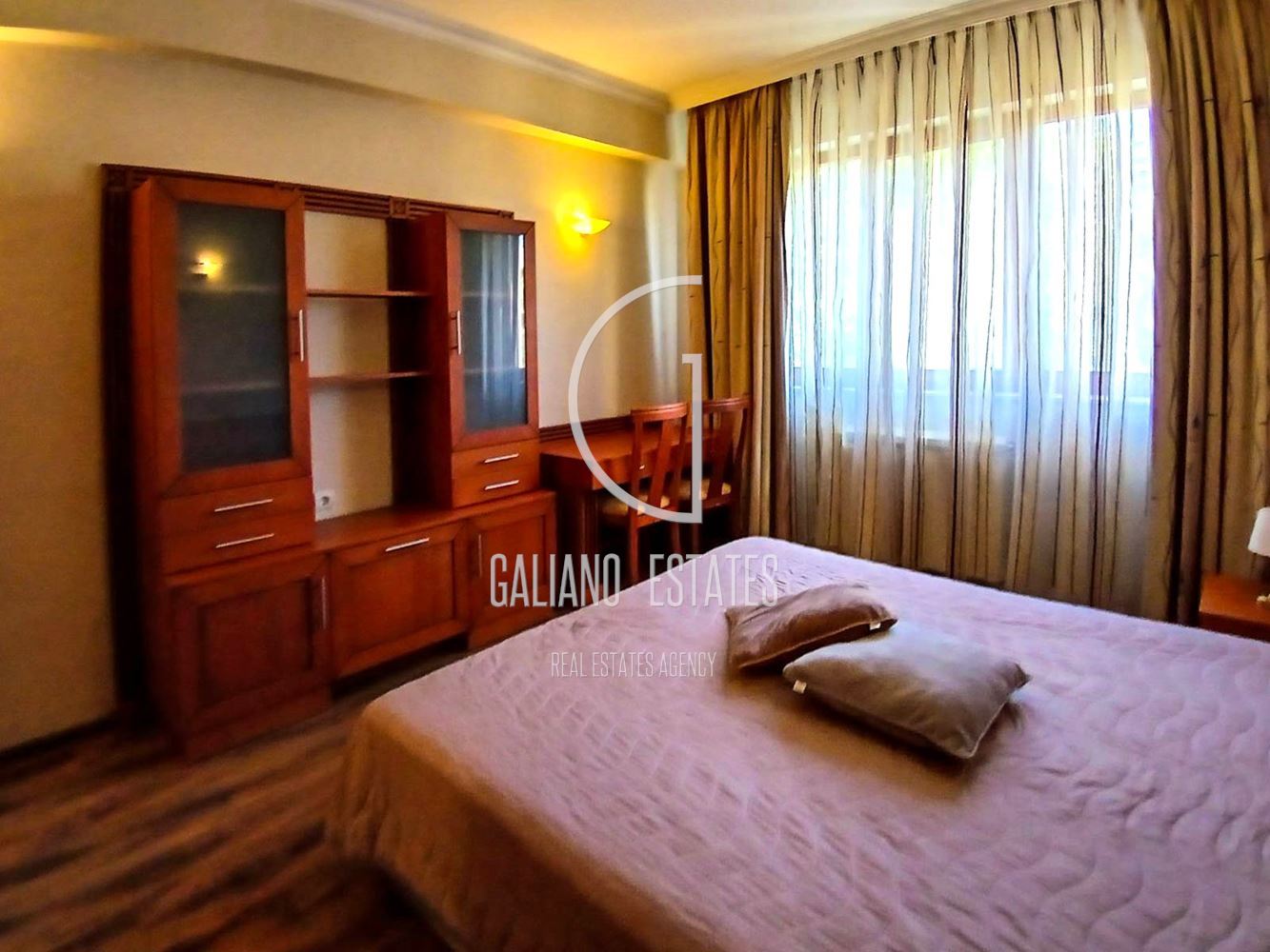 Просторен тристаен апартамент с гараж в кв. Витоша - 0