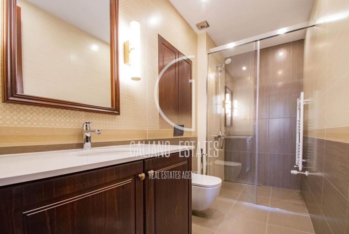 Елегантен апартамент в нова сграда - 0