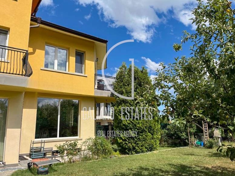 Уникална къща в гр. Банкя - 0