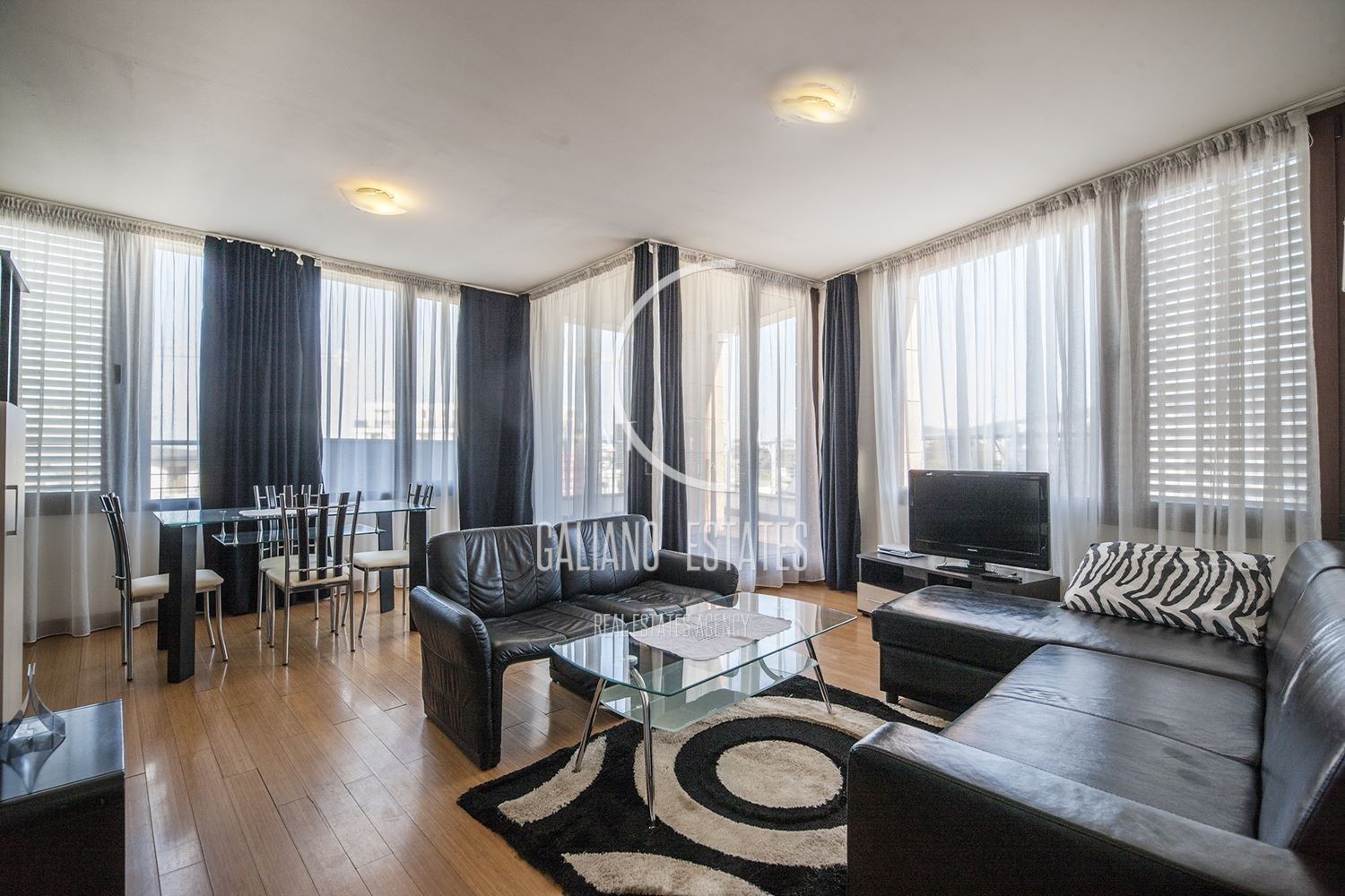 Слънчев апартамент до МОЛ Парадайс - 0