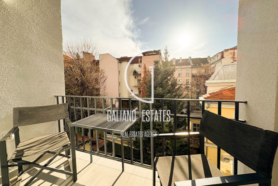 Стилен апартамент в сърцето на София - 0