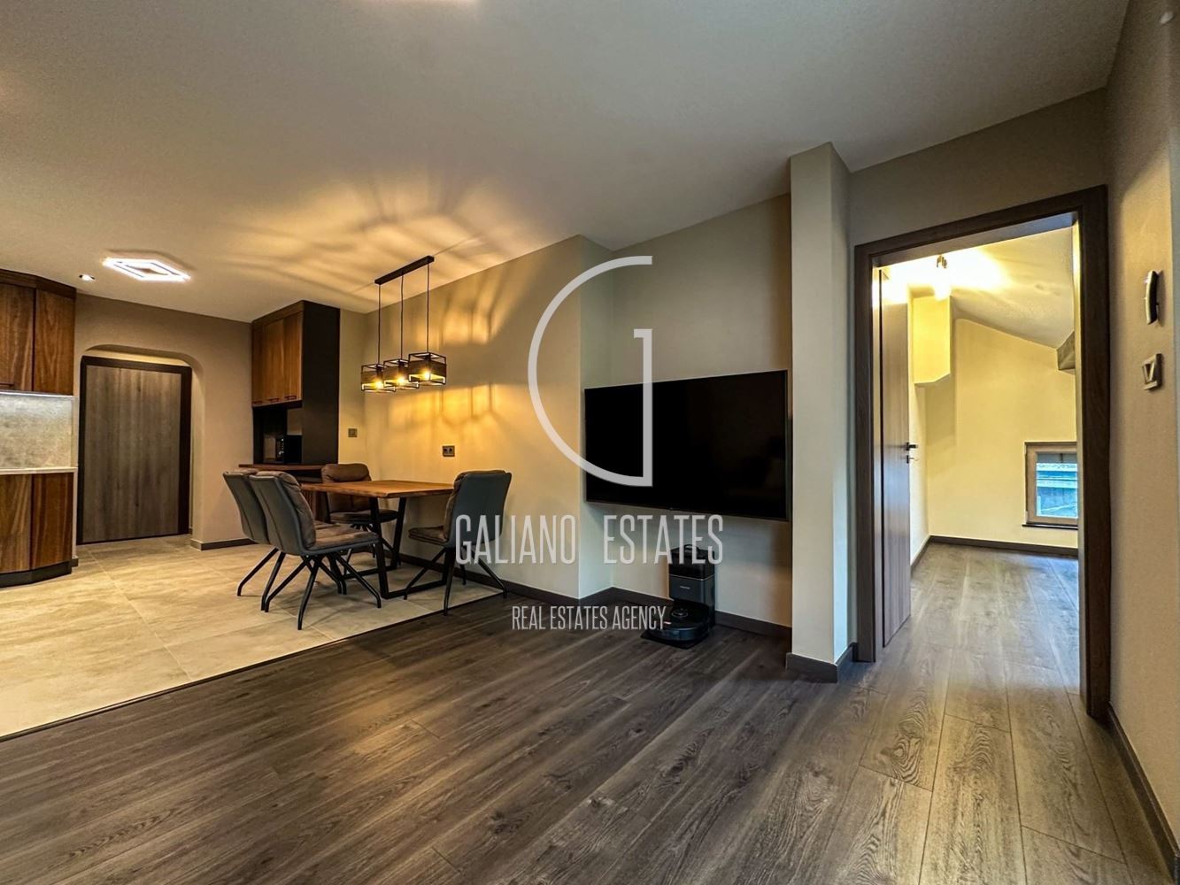 Четиристаен апартамент в кв. Изток-0 Четиристаен апартамент в кв. Изток - 0