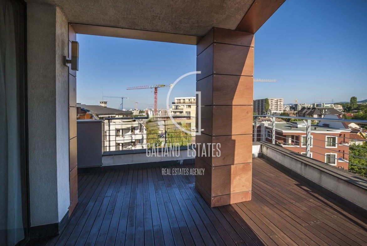 Слънчев апартамент до МОЛ Парадайс - 0