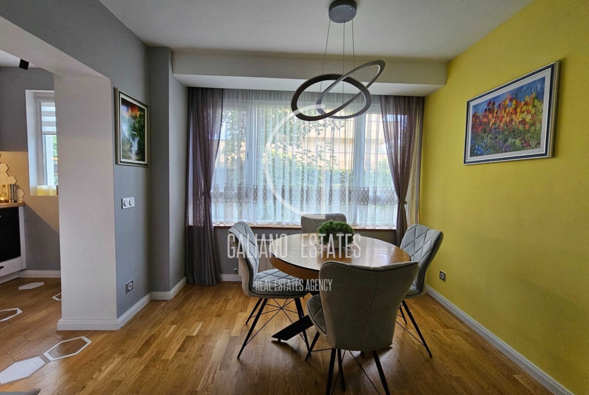 Уникален тристаен апартамент в кв. Изток - 0