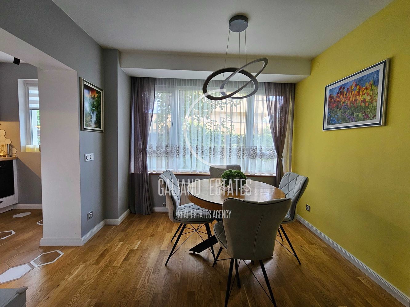 Уникален тристаен апартамент в кв. Изток - 0