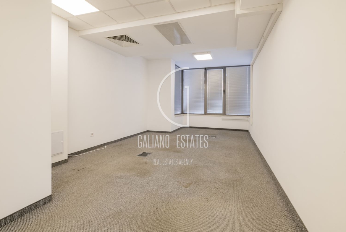 Офис в бизнес сграда до Метростанция - 0