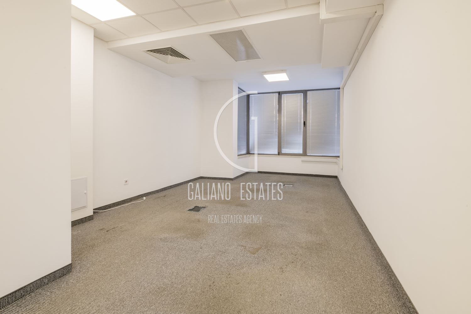 Офис в бизнес сграда до Метростанция - 0