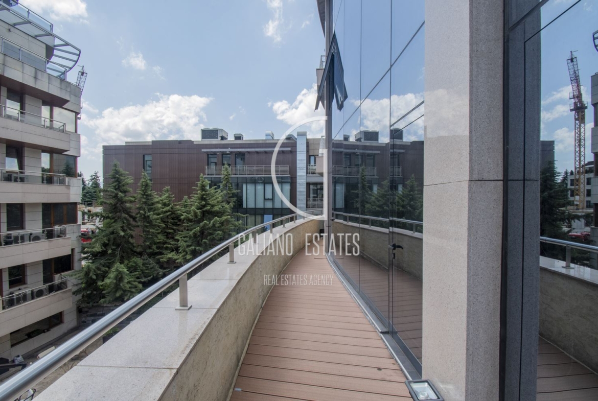 Офис до метростанция Жулио Кюри - 0