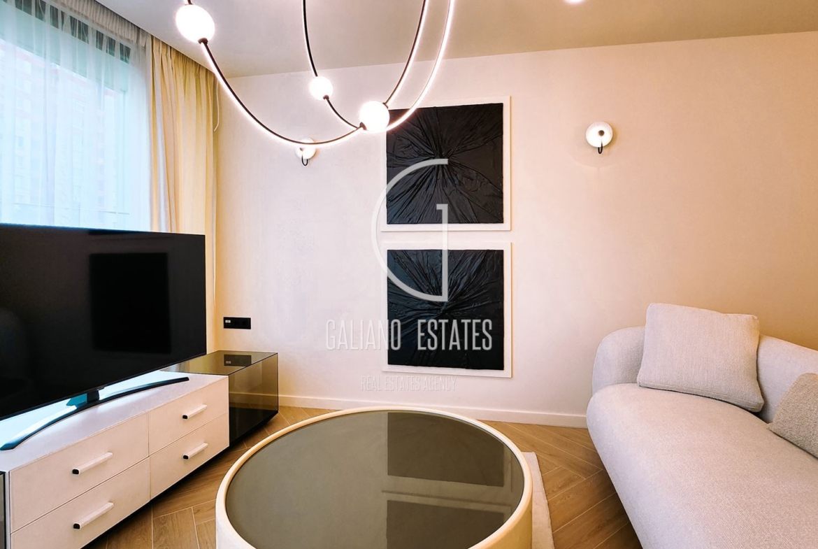 Уютен, модерен апартамент в луксозна сграда - 0