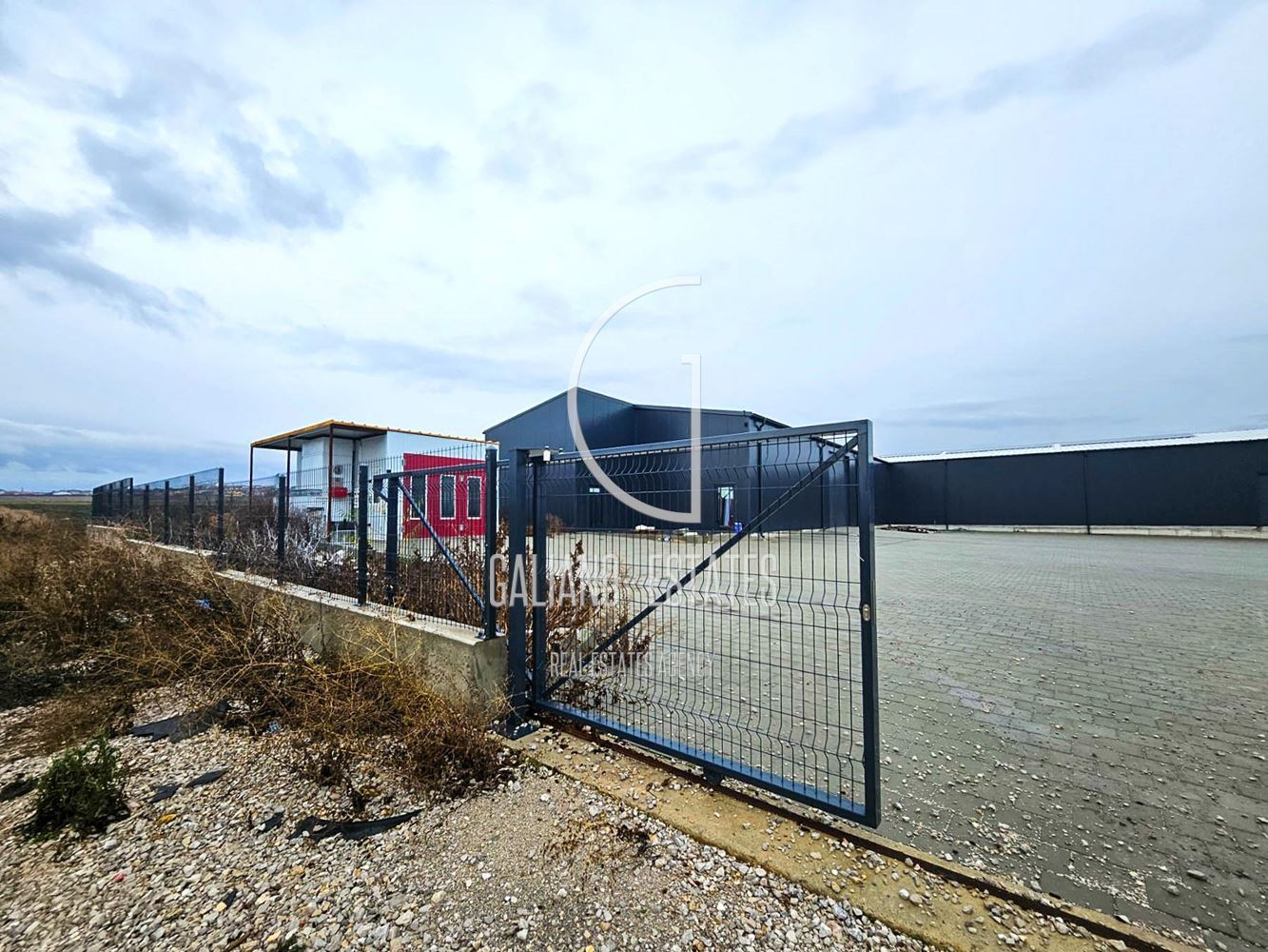 Функционален индустриален имот с двор – община Божурище, с. Гурмазово-0 Функционален индустриален имот с двор - община Божурище, с. Гурмазово - 0