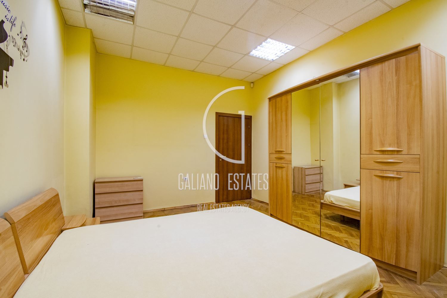 Property suitable for an office opposite Ivan Vazov National Theatre-0 Имот подходящ за офис срещу Народен театър Иван Вазов - 0