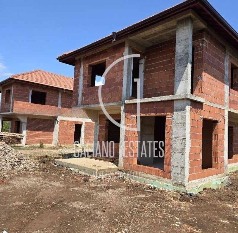 Къща в гр. Костинброд - 0