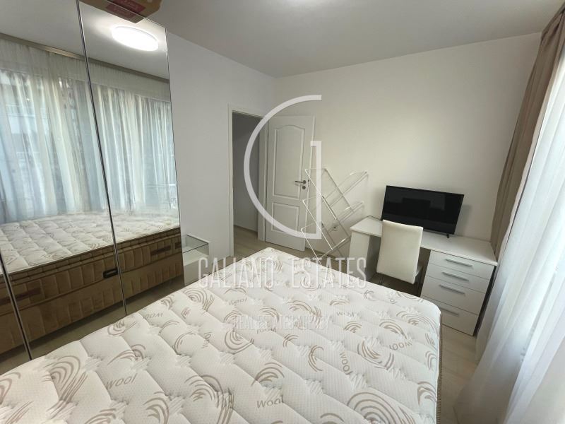 Тристаен апартамент в кв. Стрелбище - 0