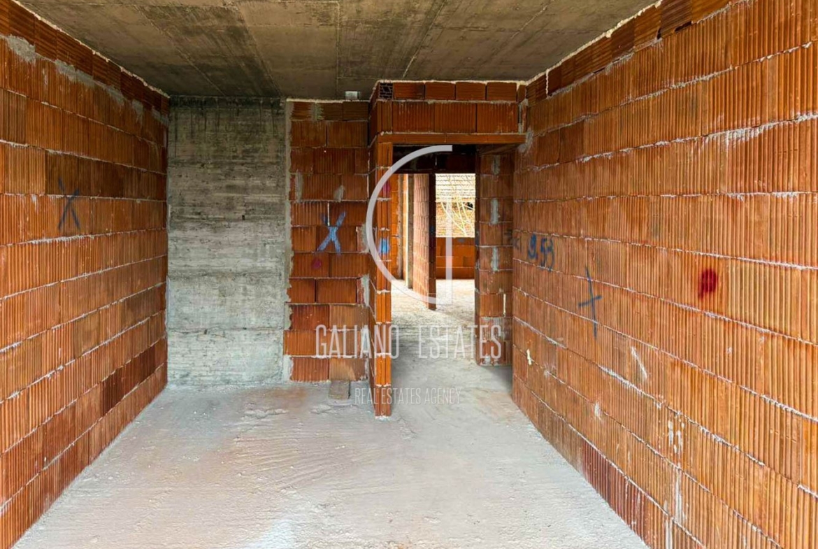 Чудесен тристаен апартамент в кв. Малашевци - 0