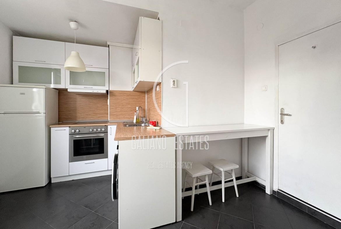 Двустаен апартамент на бул. В. Левски с паркомясто - 0