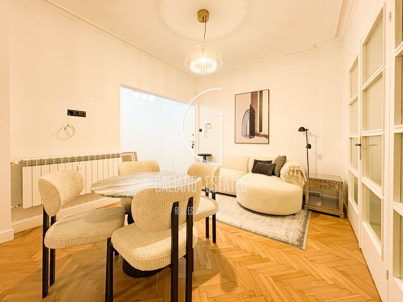 Стилен апартамент на ул. Оборище - 0