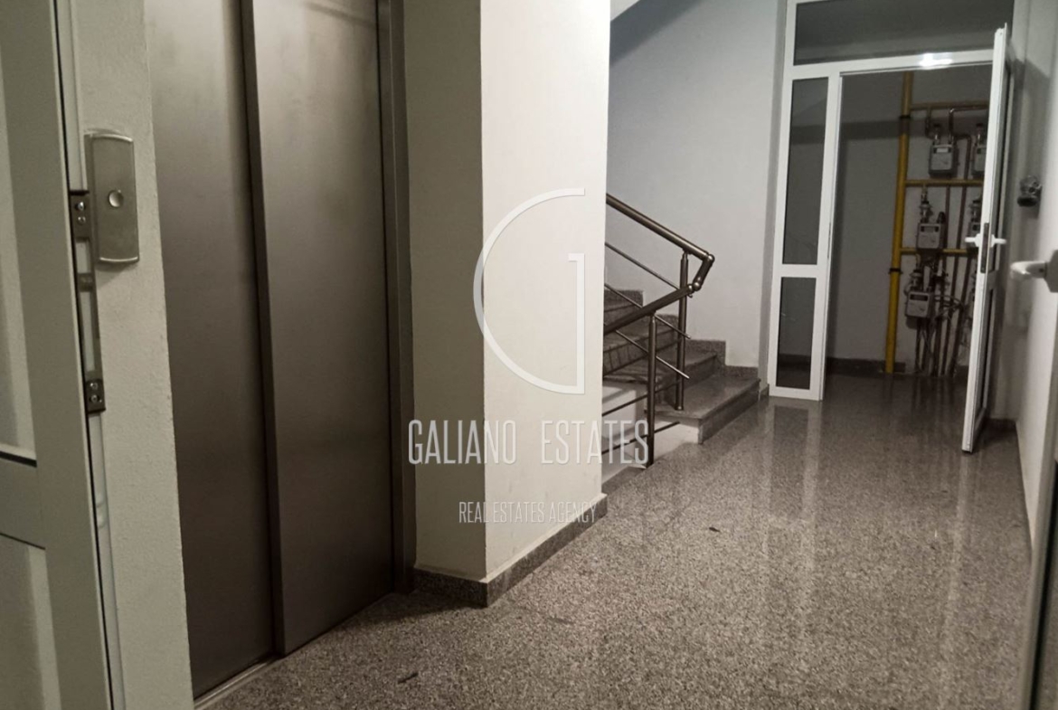 Двустаен апартамент в Манастирски ливади - 0