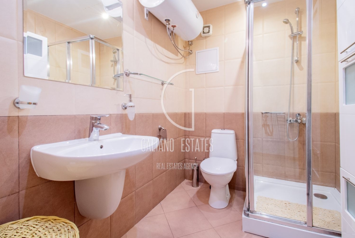 Функционален апартамент до Джеймс Баучер метростанция - 0