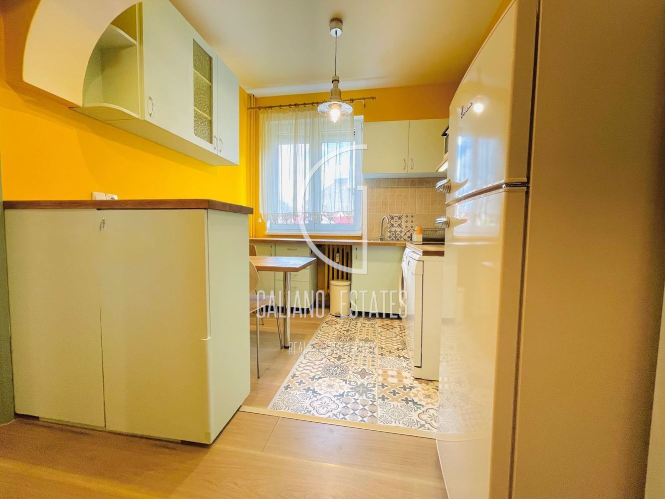 Двустаен апартамент в ТОП център - 0