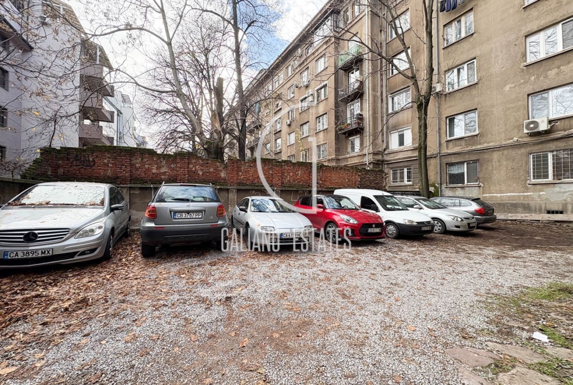 Двустаен апартамент на бул. В. Левски с паркомясто - 0