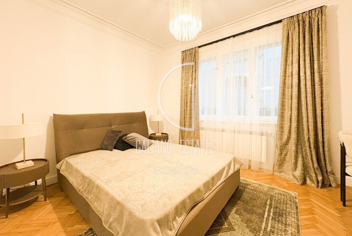 Стилен апартамент на ул. Оборище - 0