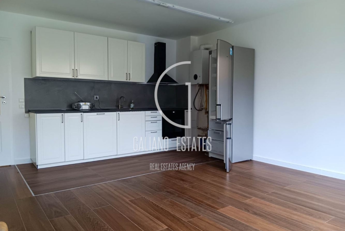 Тристаен апартамент в Манастирски ливади - 0