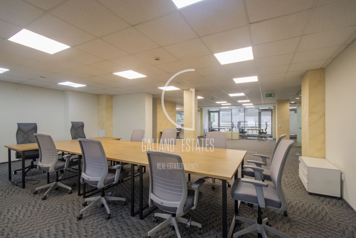 Просторен офис в бизнес сграда до Метростанция Жулио Кюри - 0