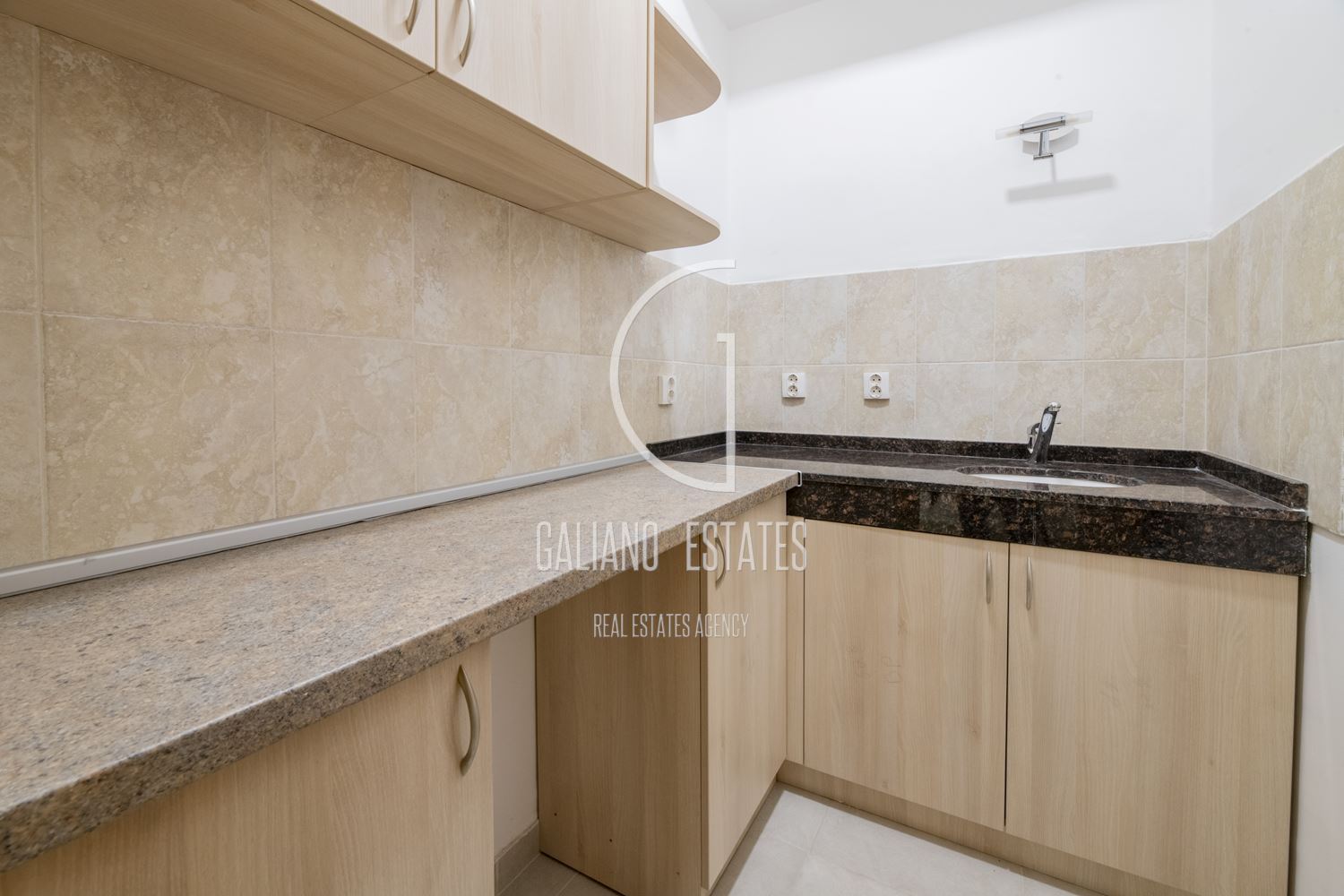 Офис площ в Бизнес сграда - 0