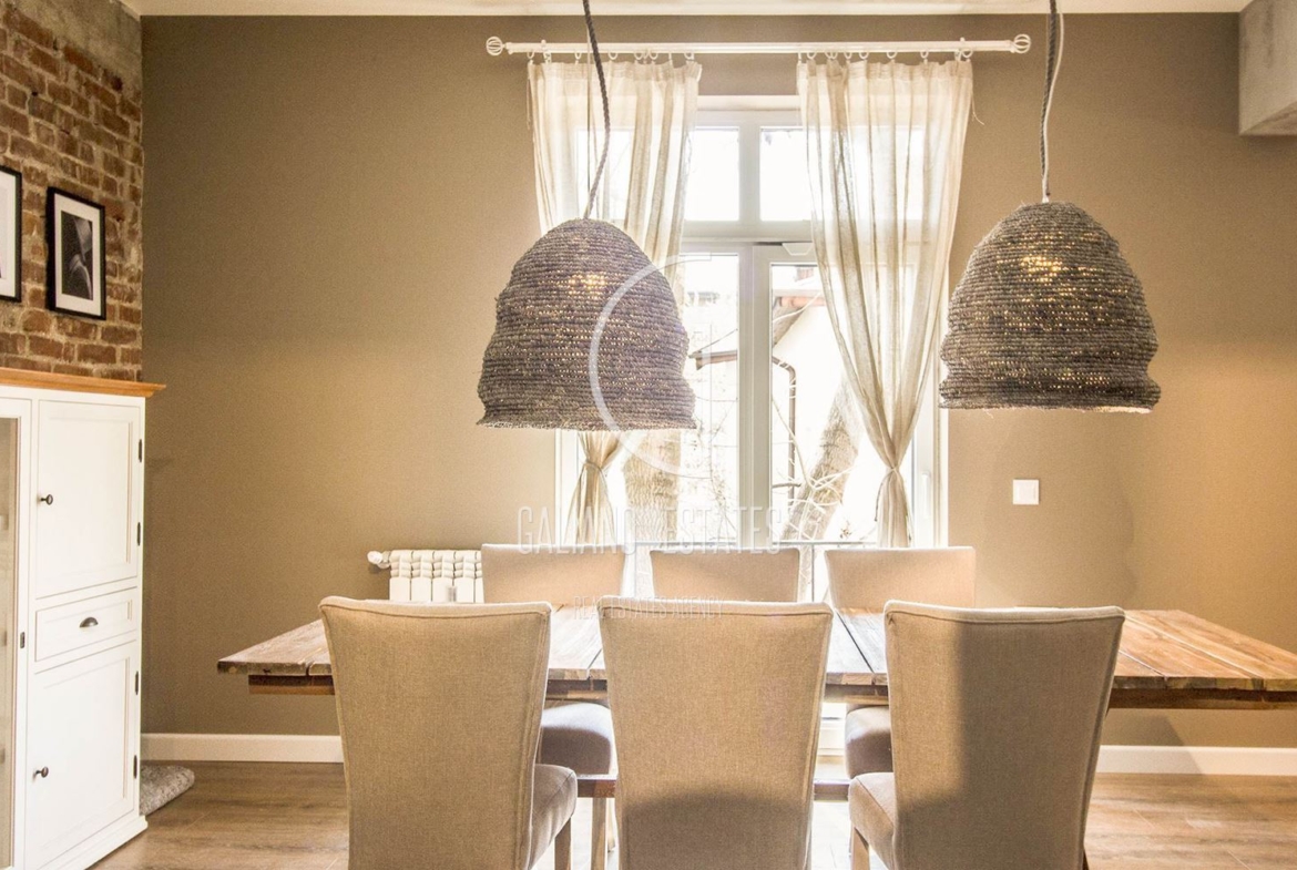 Просторен апартамент в Докторски паметник - 0