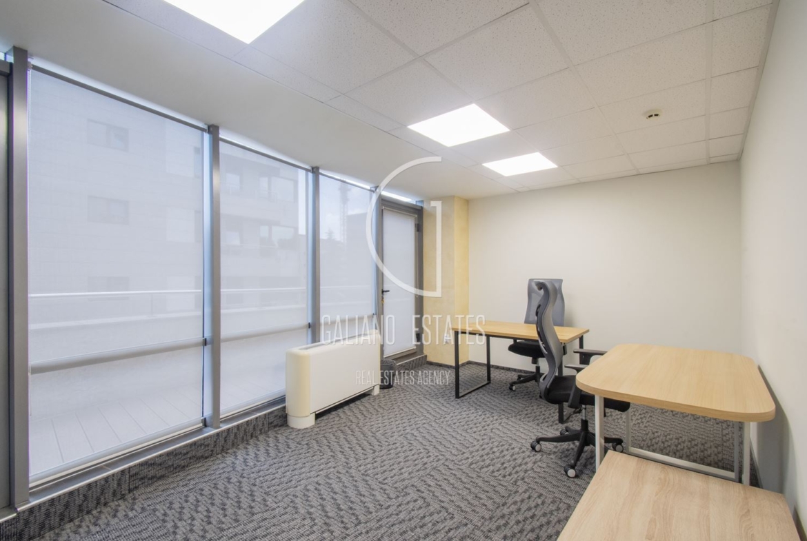 Просторен офис в бизнес сграда до Метростанция Жулио Кюри - 0