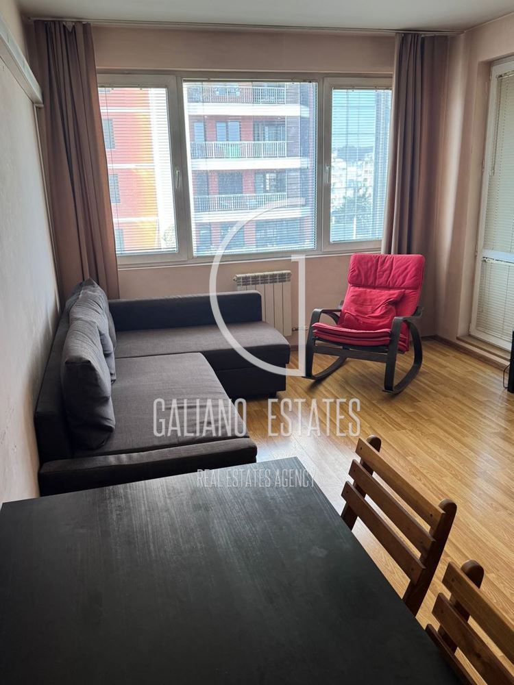 Двустаен апартамент на бул. България - 0