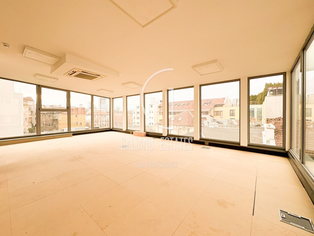 Офис площ в Бизнес сграда - 0