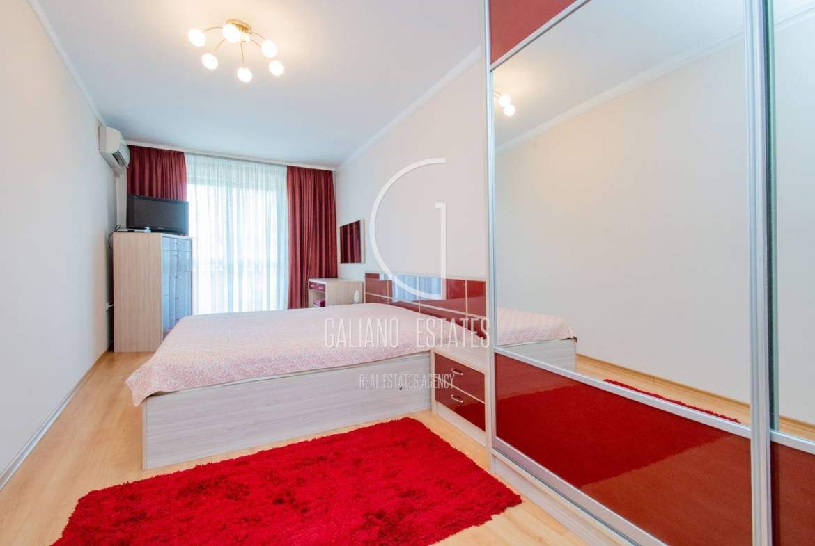 Функционален апартамент до Джеймс Баучер метростанция - 0