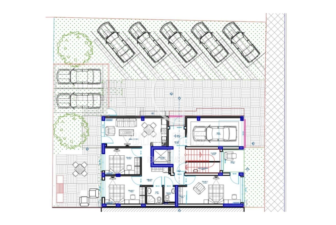 Четиристаен апартамент с двор и две паркоместа в кв. Малашевци - 0
